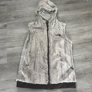 The North Face Furlander vest Sz M gray